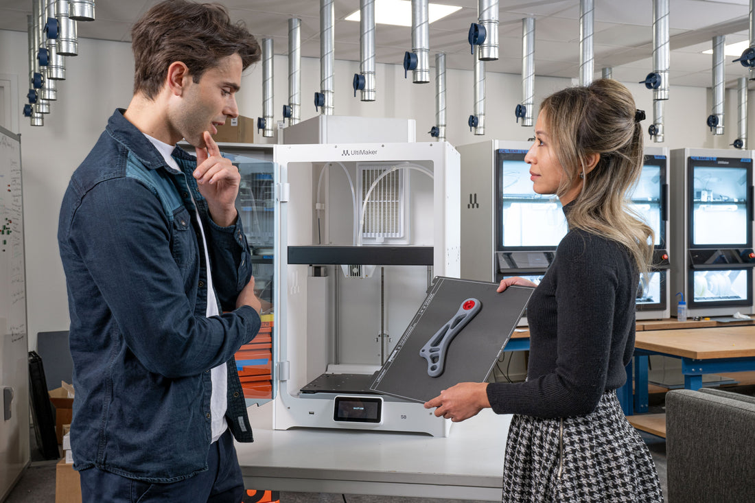 Descoperă UltiMaker S8: Performanță industrială în imprimarea 3D, acum disponibilă la 3Ddot