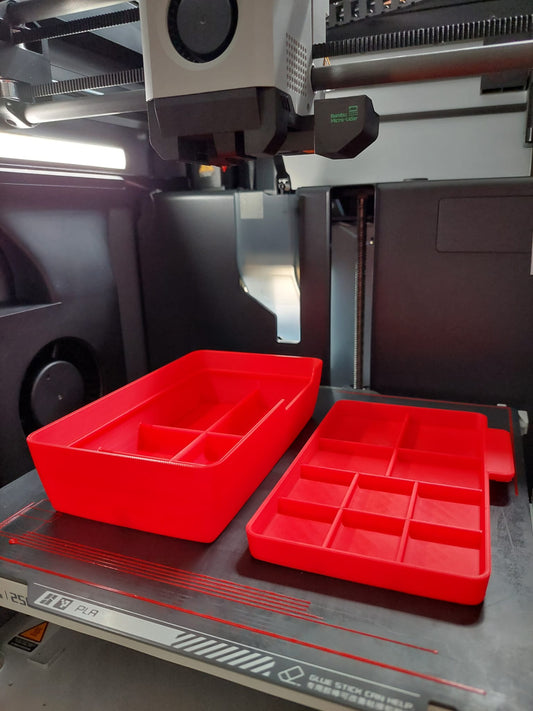 Cutie șuruburi printată 3D